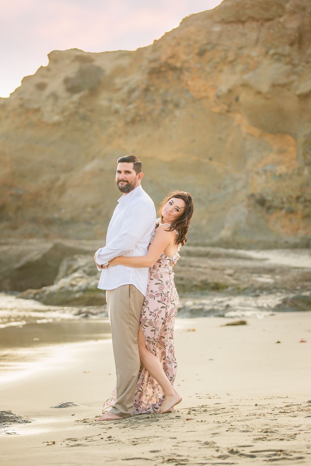 Laguna-hugging-couple-photography