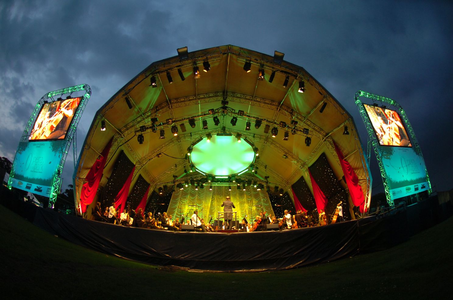 Opera in the Park at Temple Newsam Leeds Conductor Oliver von Dohnanyi directs the Orchestra of Oper