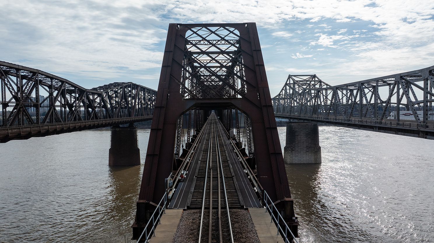 Bridges and Train Tracks Memphis00140.jpg