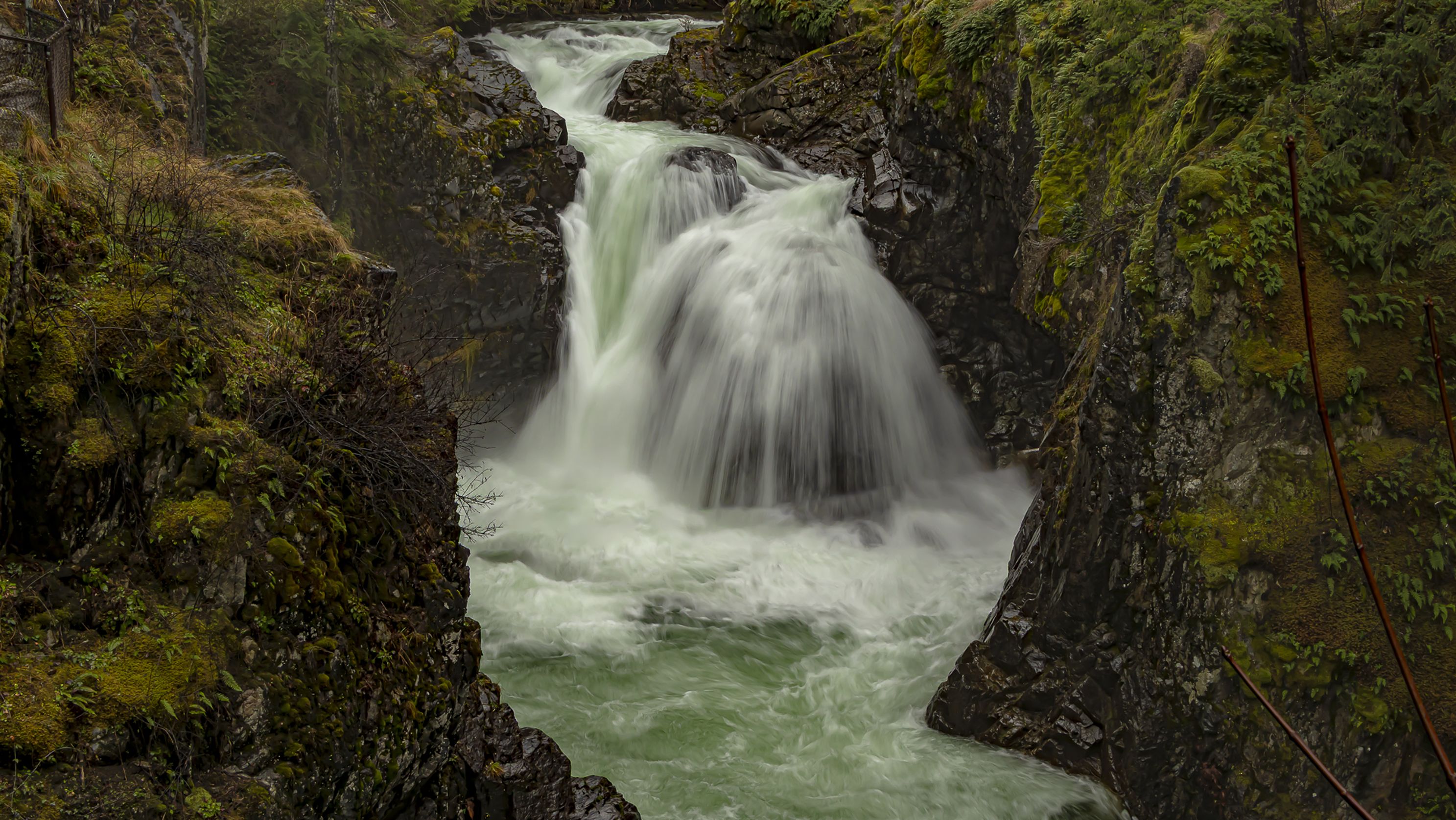 0160_1-6sec_f-11, ISO100_29mm_18-135mm f-3.5-5.6.jpg
