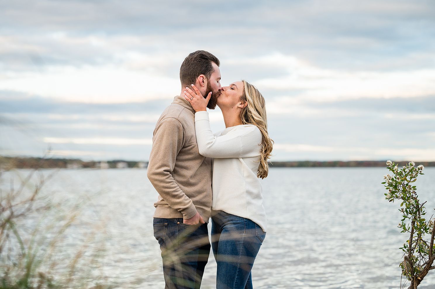Devine Reith Photography East Beach RI engagement photo session-137.jpg