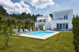 Eight Olives Luxury Villas.jpg
