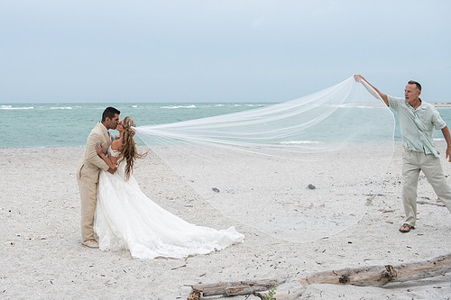 palm-island-behind-the-scenes-2.jpg