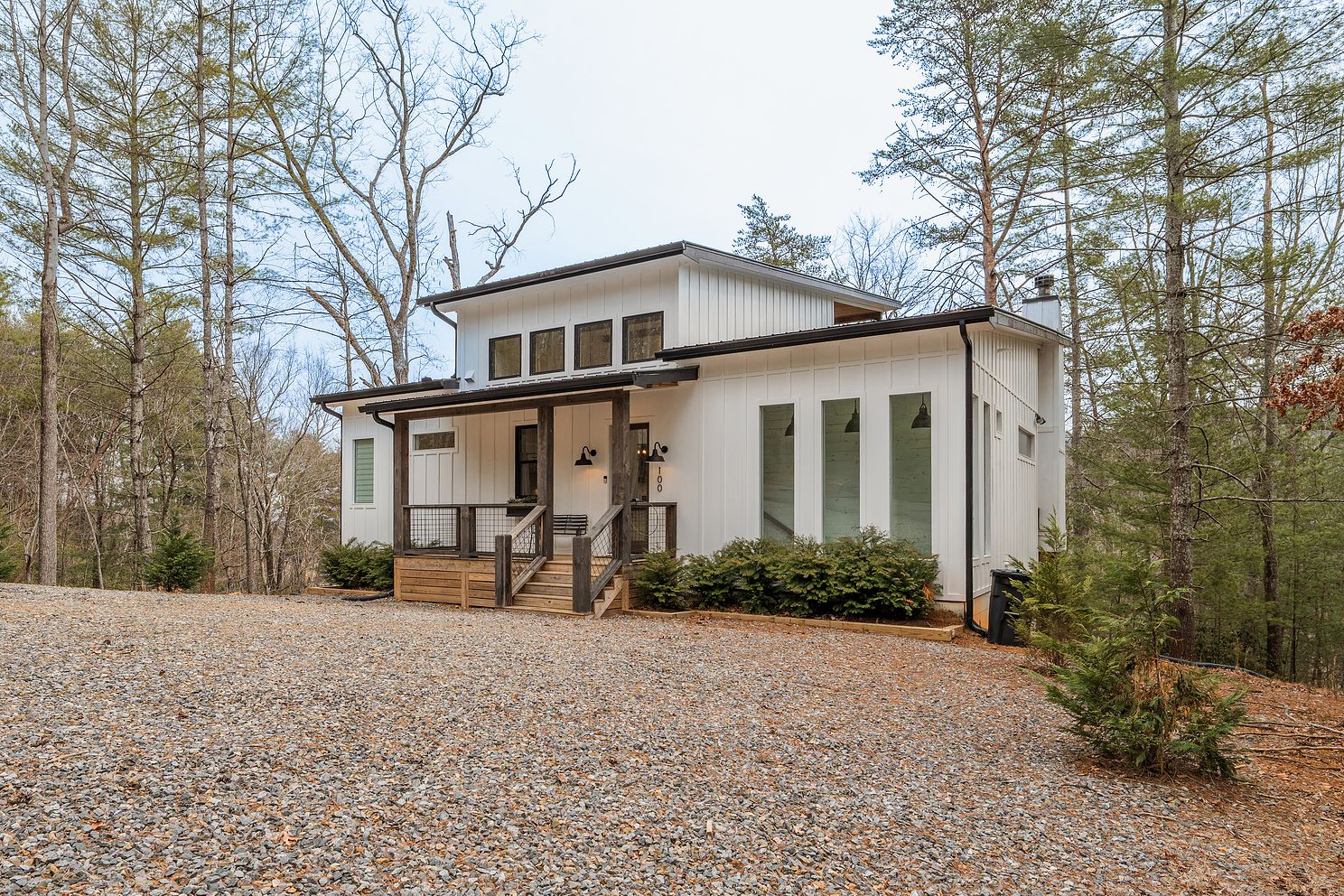100 Oakview Rd-25.jpg 1