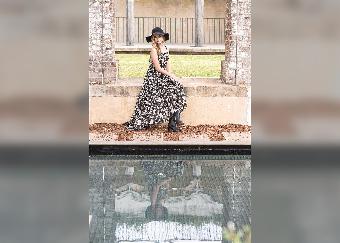 Relaxed lifestyle portrait photography in the Hunter Valley, Newcastle and Sydney areas