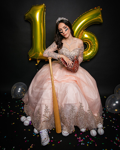 Meghan Gonzalez with Richard Rosario Photography - _R__4602e.jpg