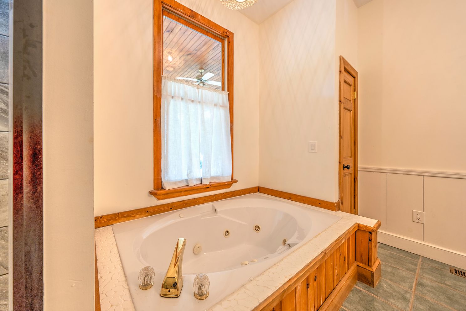 A7407531-HDR_Optimizer.jpg