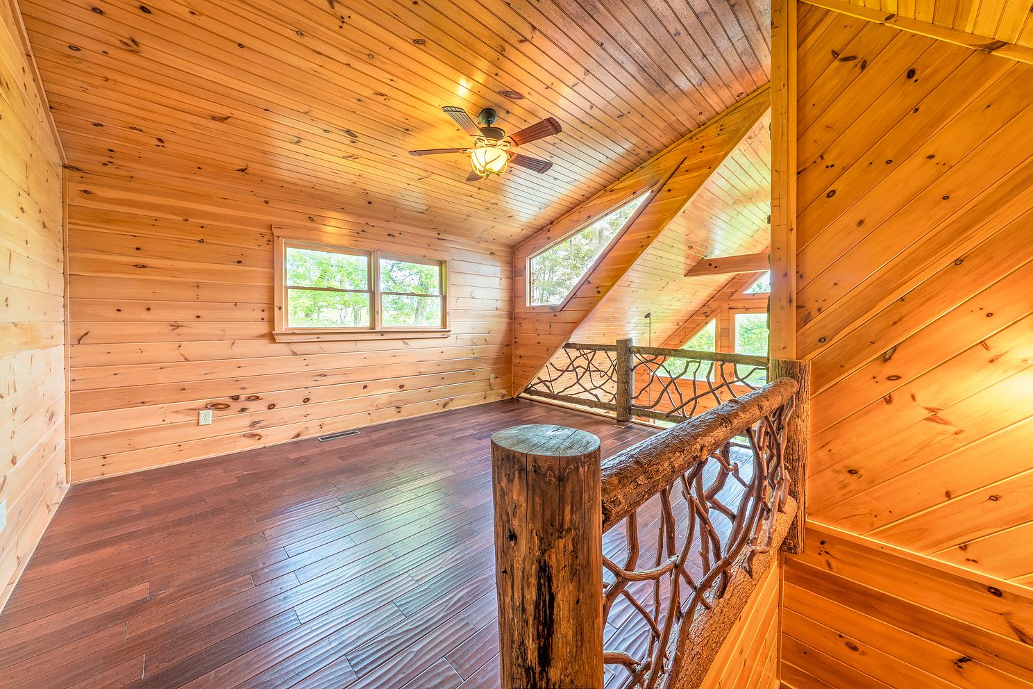 A7408098-HDR_Optimizer.jpg