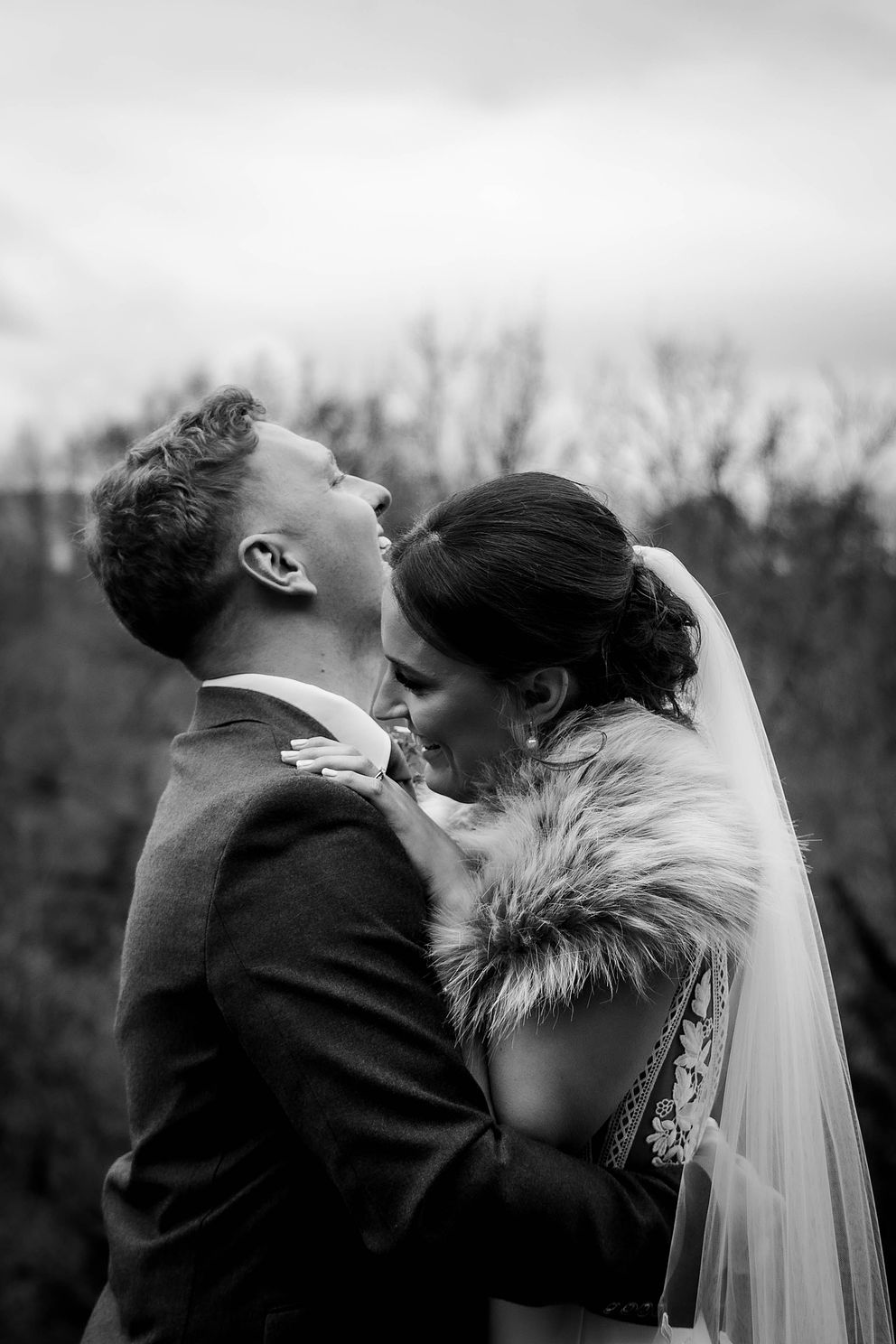 Wedding couple black and white Peterstone Court