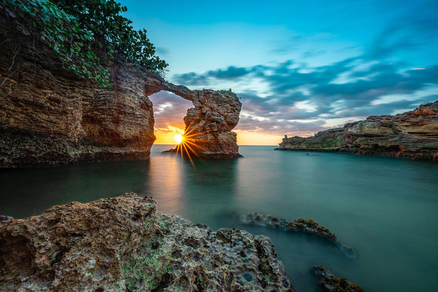 CaboRojo_253_Sunburst.jpg