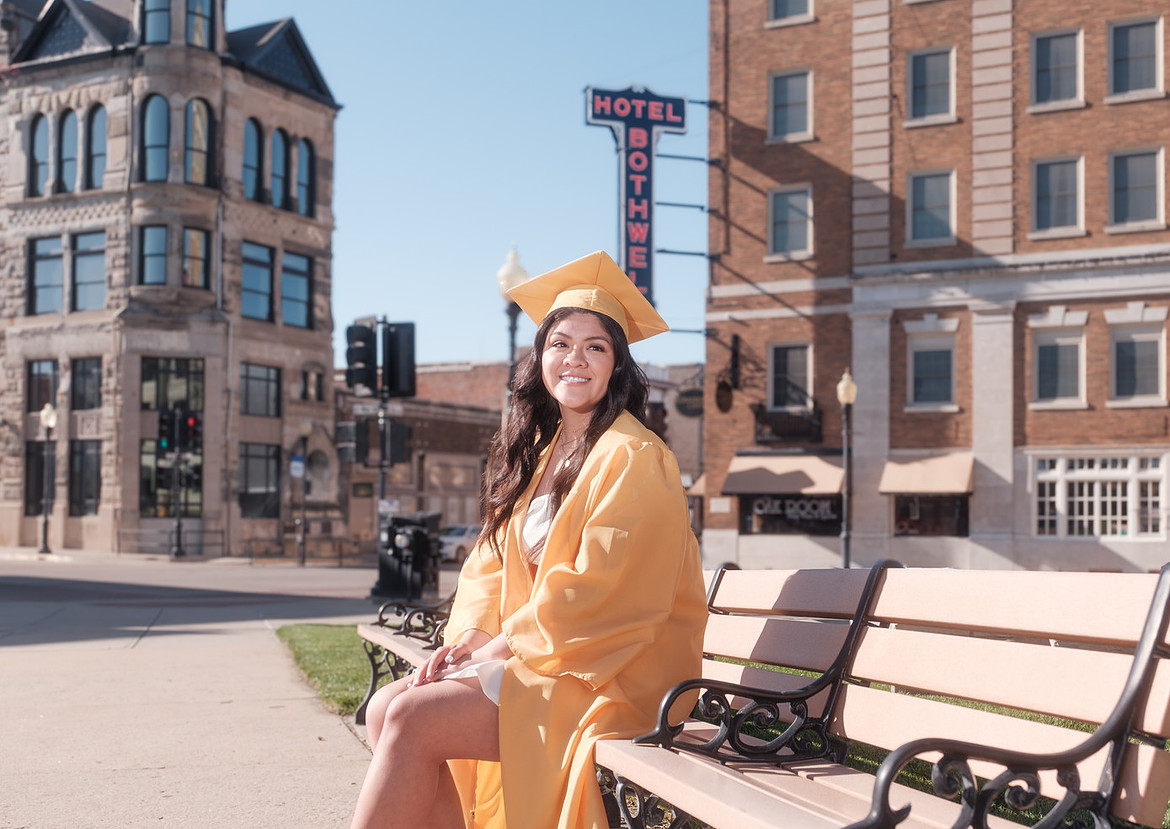 Senior photo downtown sedalia missouri graduation