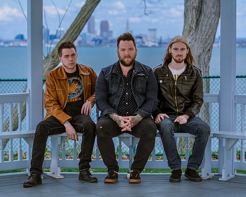 band photography by Akron OH music photographer