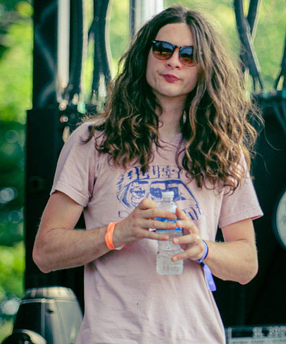 Portrait photography featuring Kurt Vile by Mara Robinson