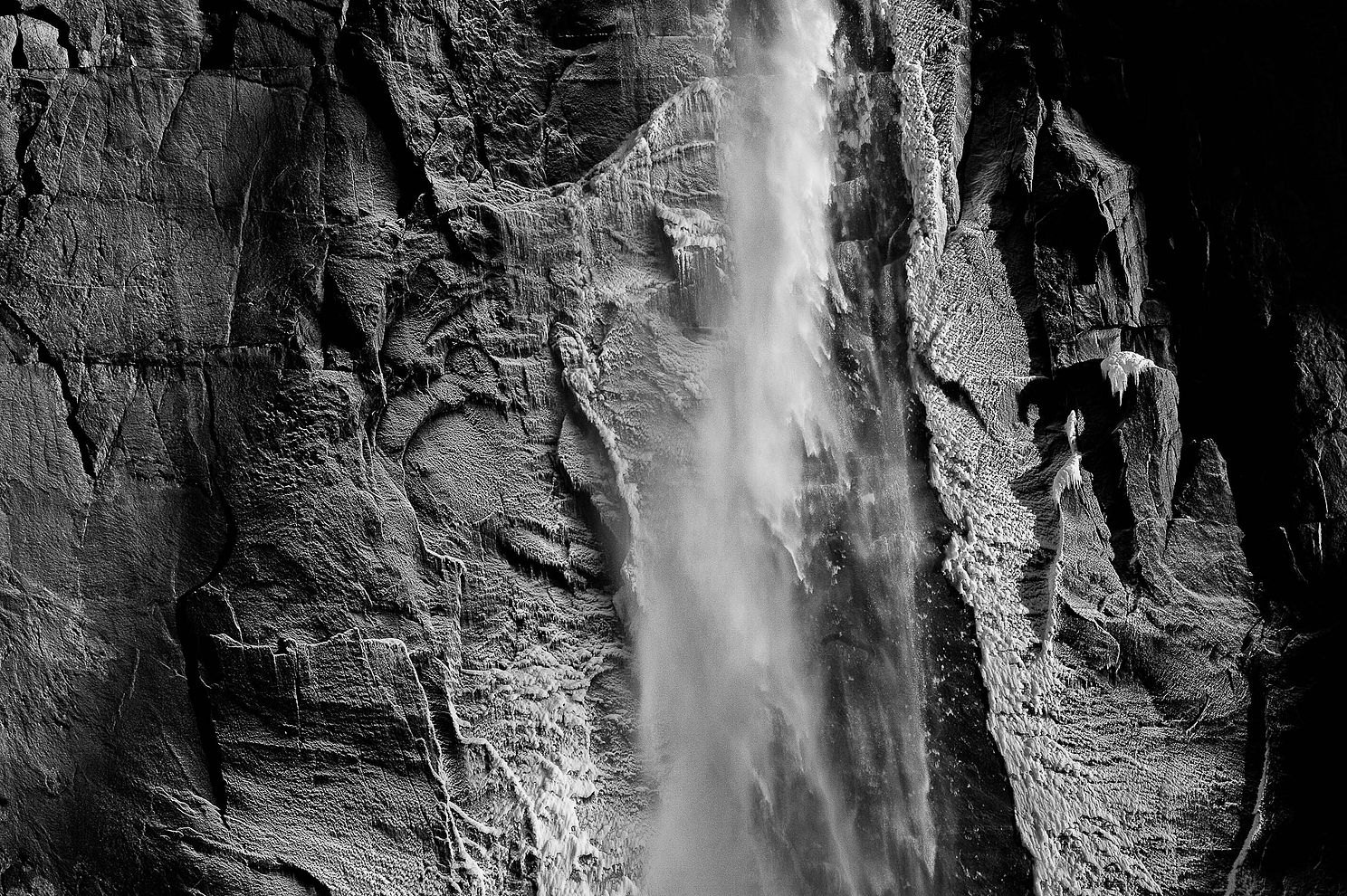 87-yosemite_falls_sunrise.jpeg