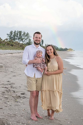 Englewood-family-photographers-on-beach.jpg