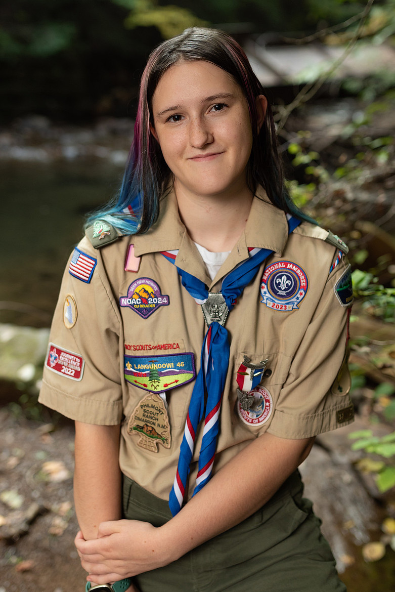 Grove City PA Senior Portrait Photographer 11