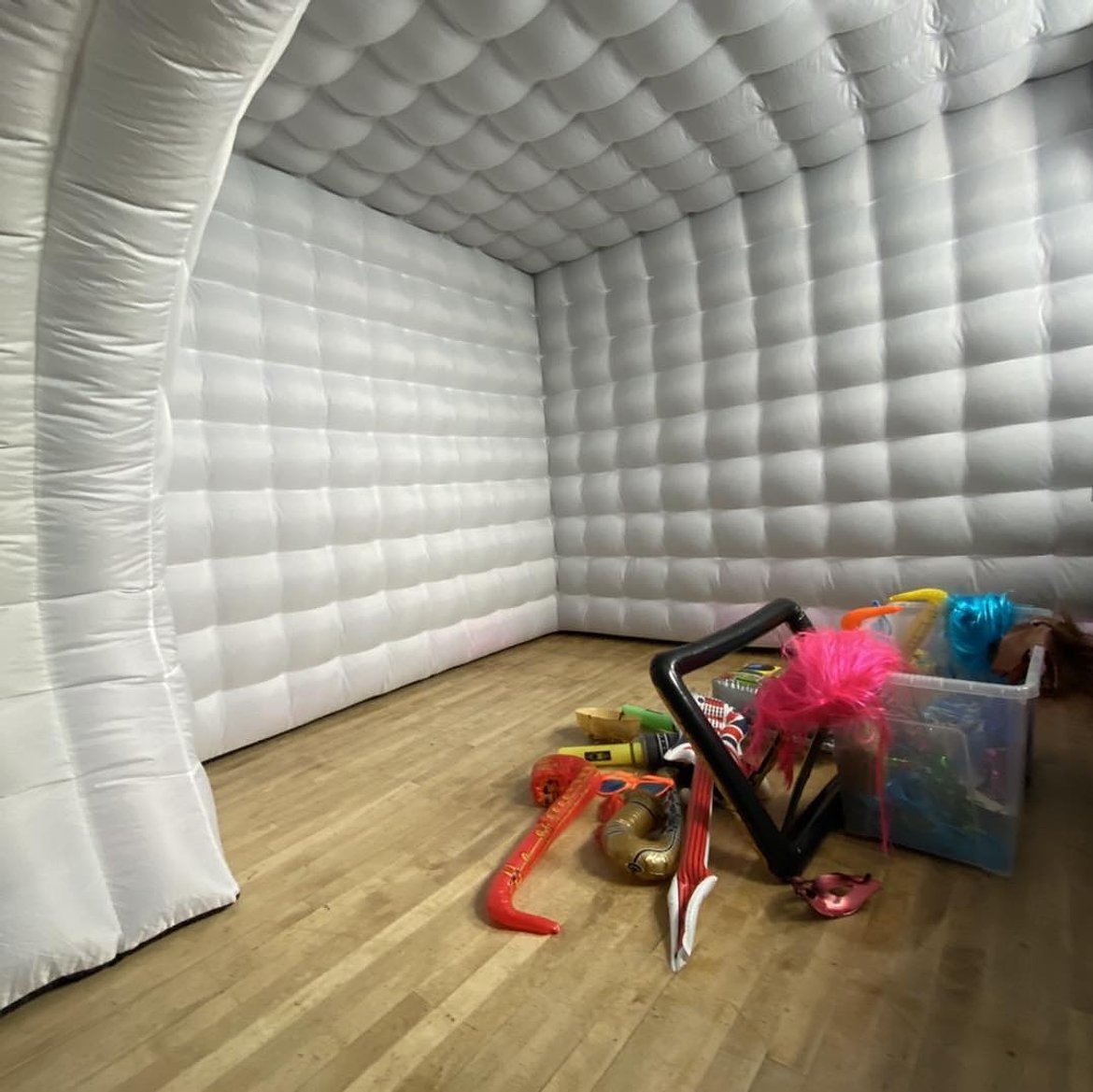 Inflatable booth