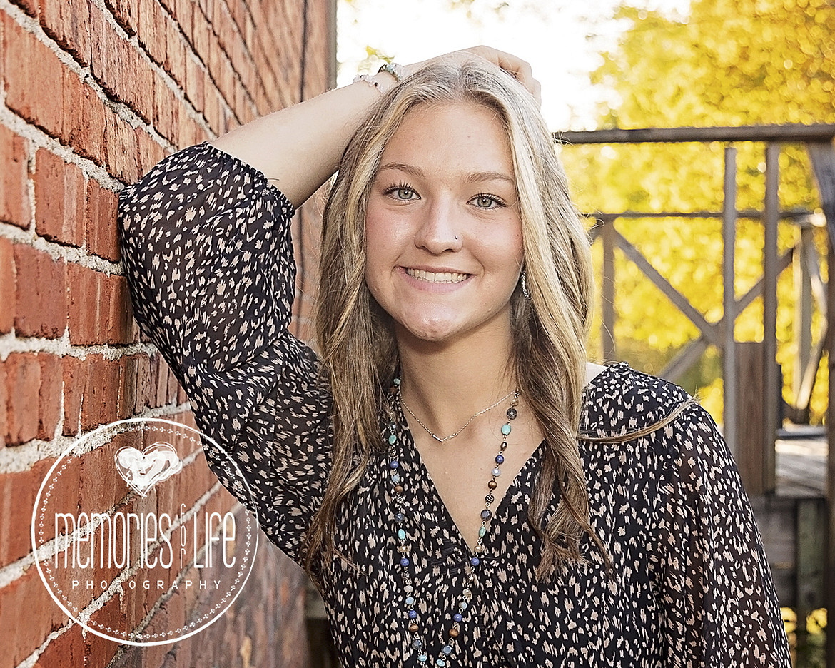 Senior girl taken by Memories for Life Photography, LLC.