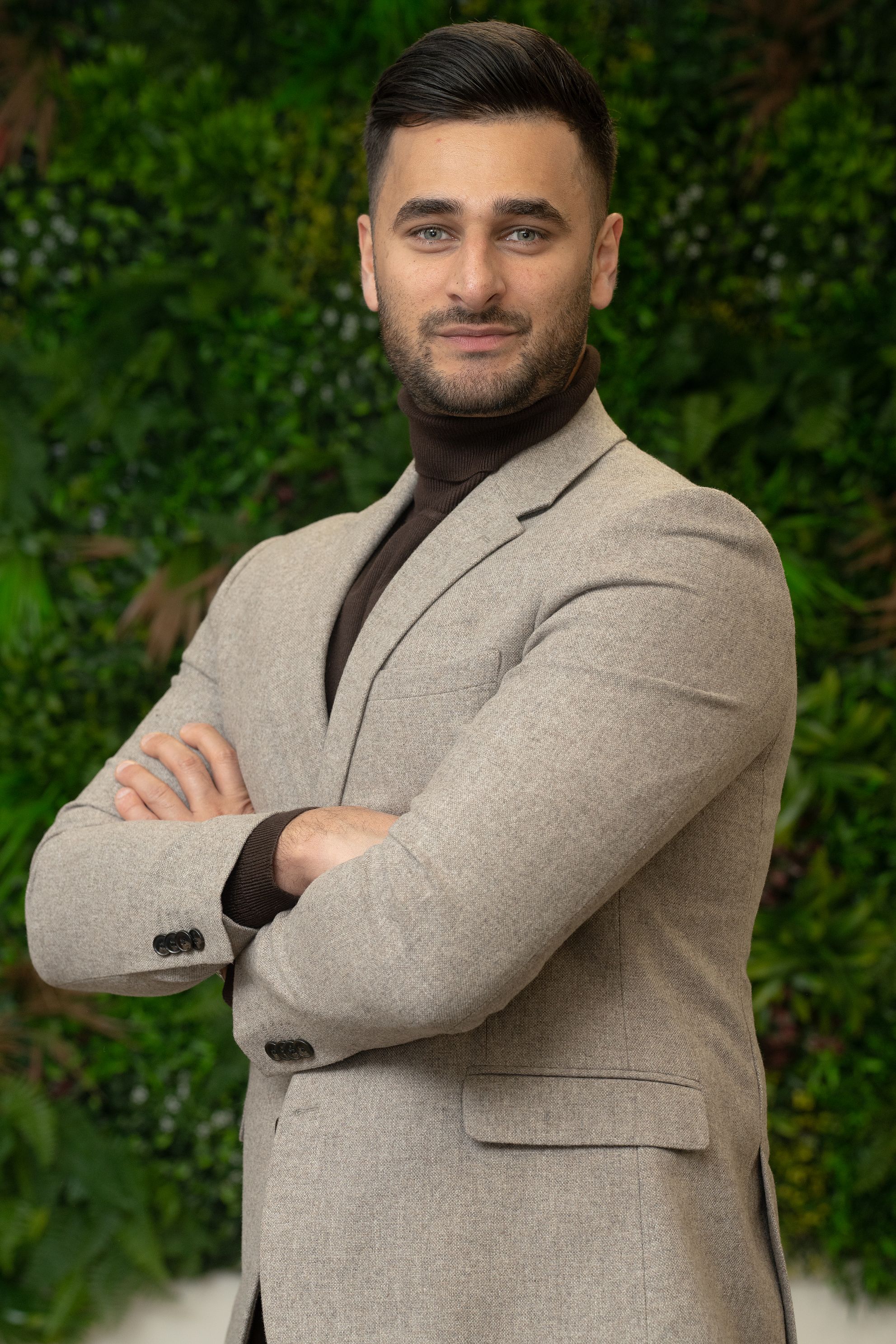 Headshot (30 of 91).jpg 1