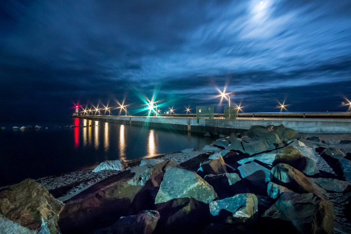 Duluth Lighthouse and Pier