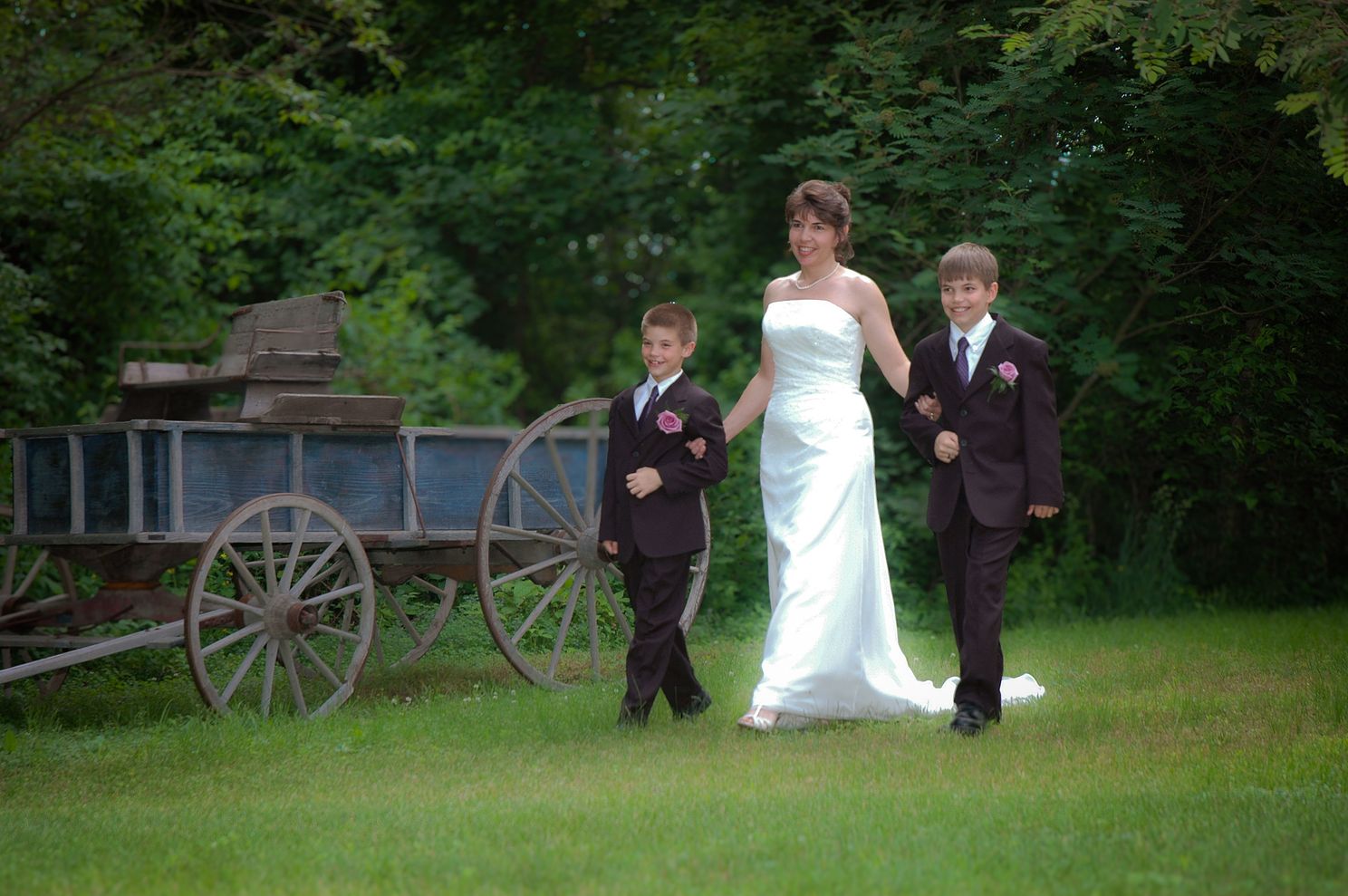 DSCjpg intimate second marriage with boys walking their mom passed a stagecoach, a beautiful prop