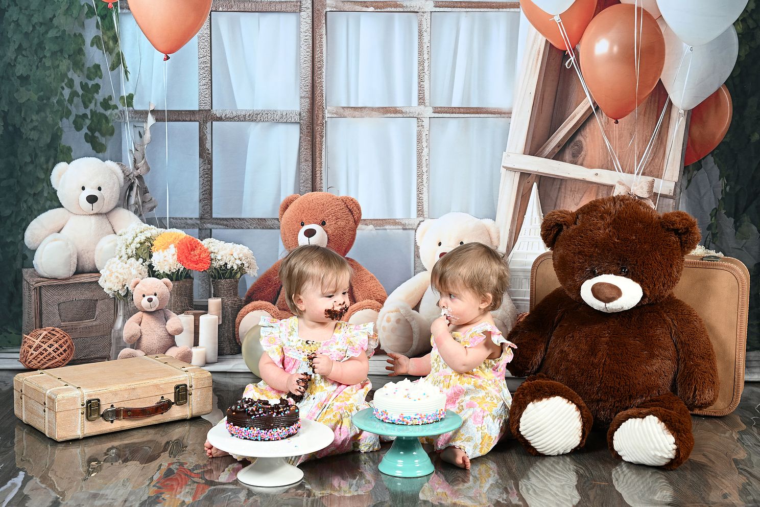 Twins Turn 1- Double Cake Smash