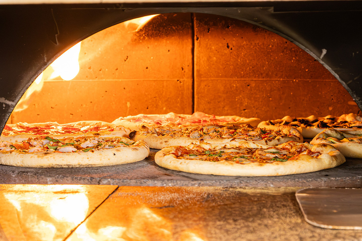 Pizza brand photography in the Hunter Valley, Newcastle and Sydney.