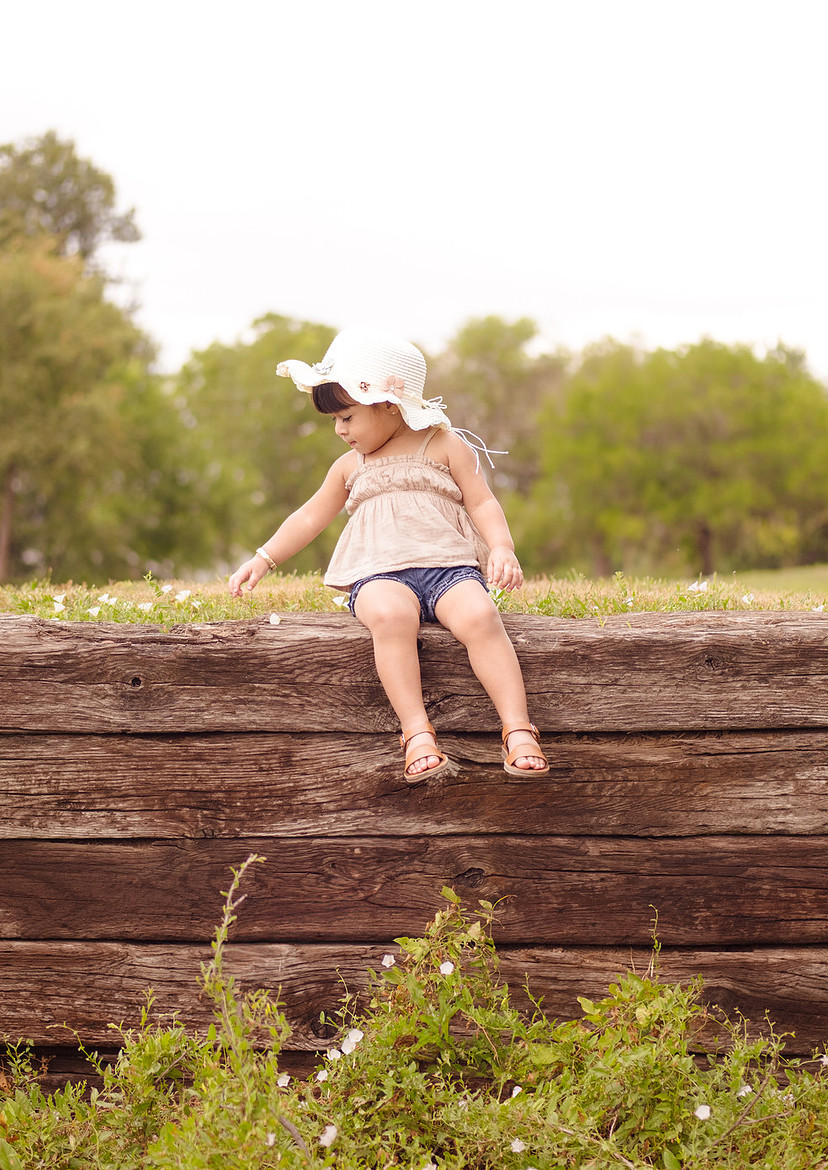 outdoor family photo field rustic sedalia missouri