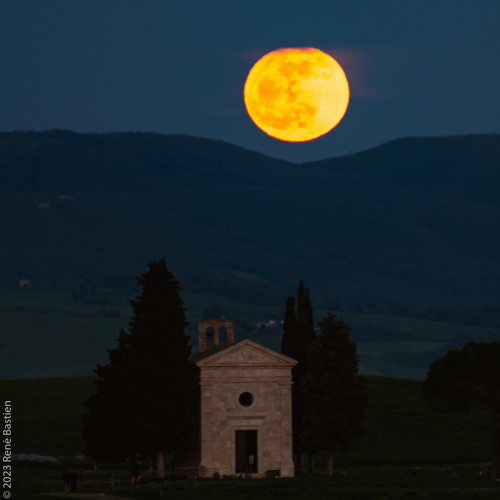 Tuscany full moon crop jpg