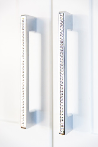 elegantdiamondstuddedcabinethardwarefordesignersjpgjpg