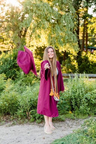Devine Reith PhotographySenior Cap and Gownjpg