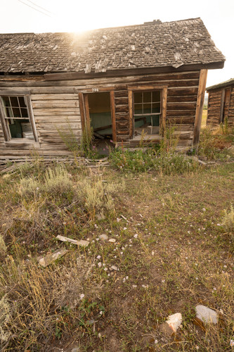 abandoned cabinsWYOJPG