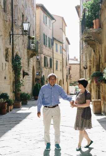 Honeymoon photoshoot in Val dOrcia