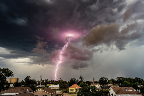 09-08-27-thunderstorm-killerphotos-2.jpg