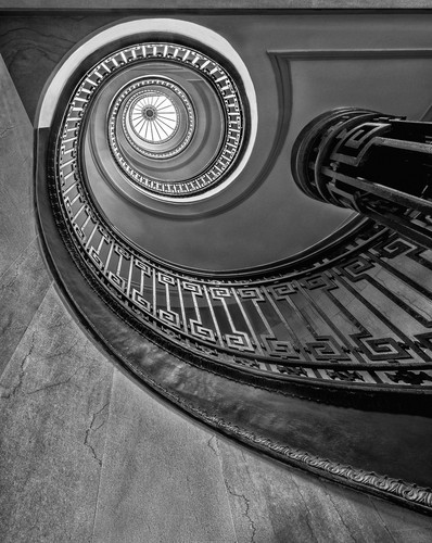 Stairway_1600px.jpg 1