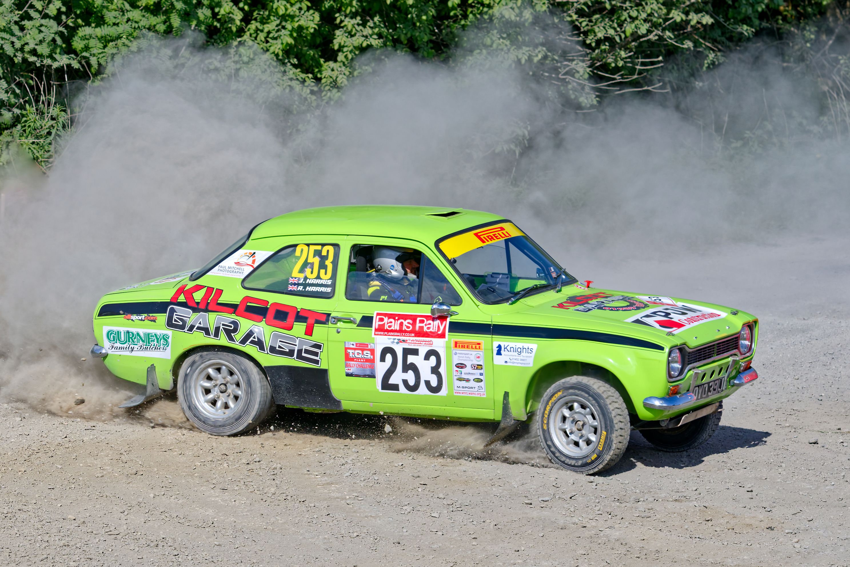 APPlainsPLJeremy Harris and Alexandra Harris  Ford Escort Mkjpg