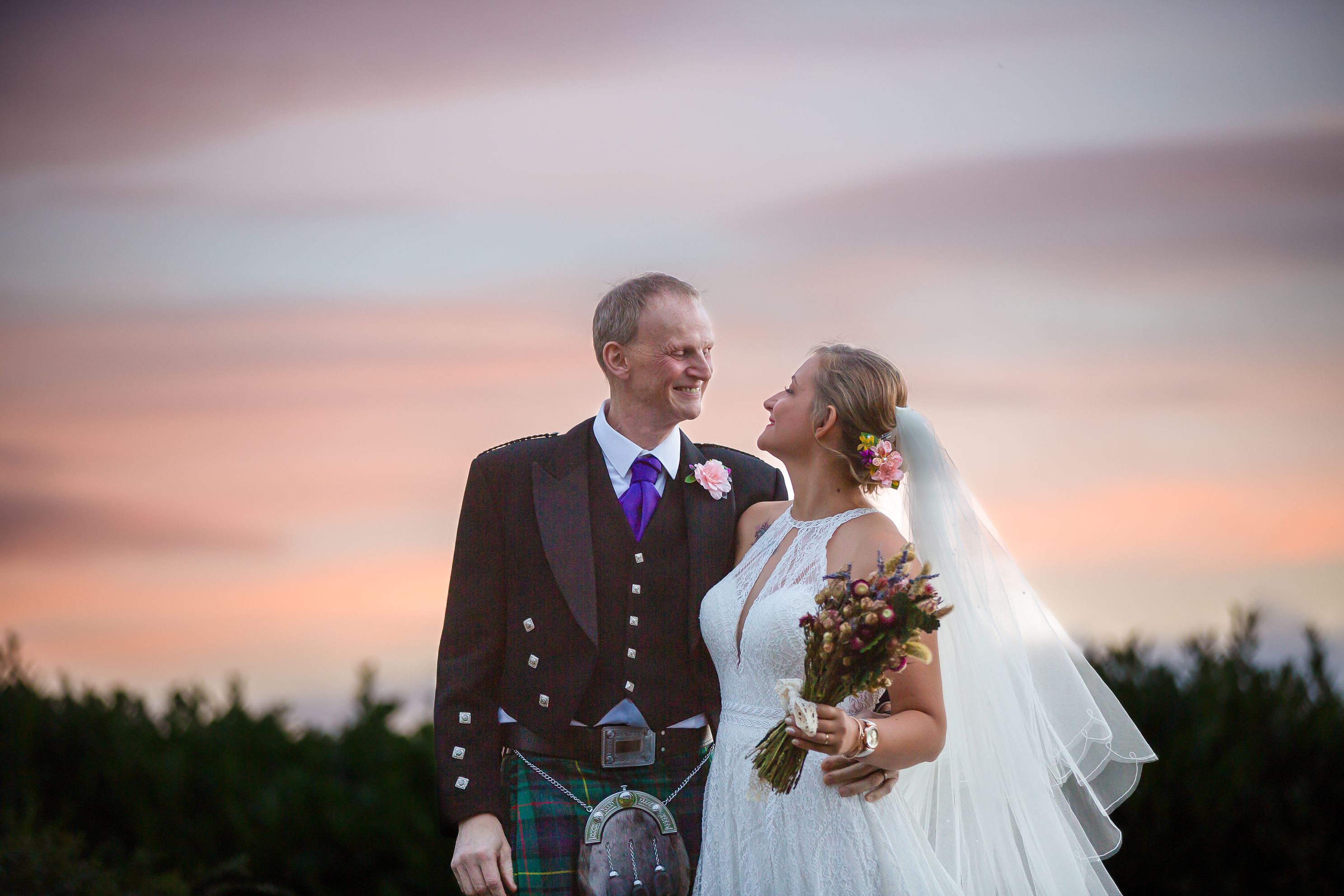 winter-wedding-photography-candid-natural.jpg
