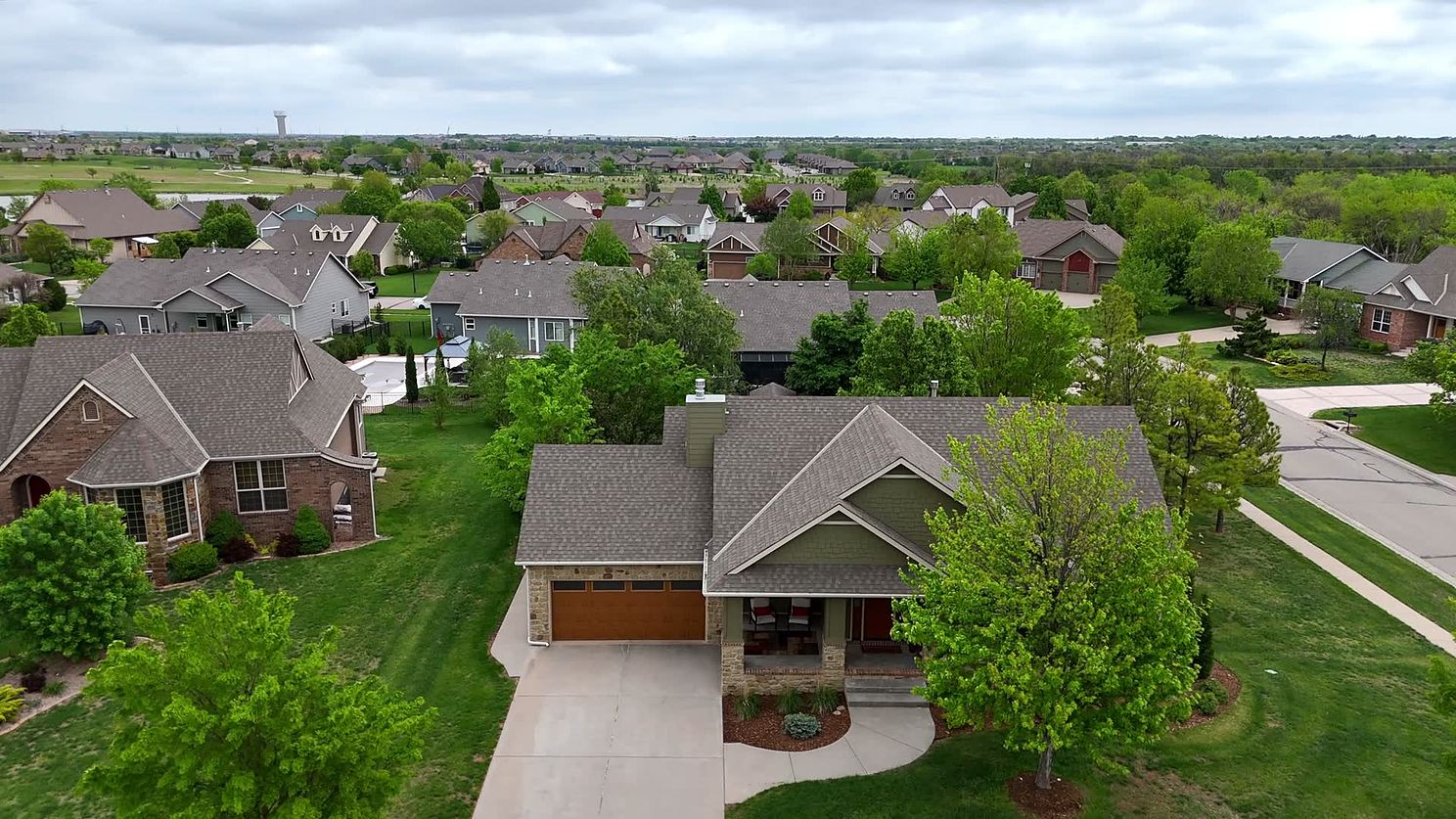 6734 E Summerside Pl Bel Aire, KS.mp4
