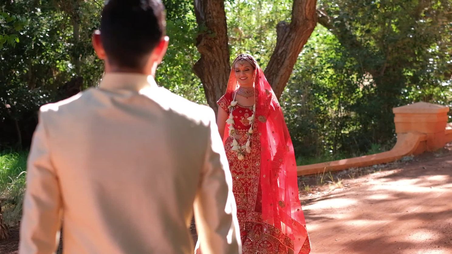 indian-hindu-groom-and-bride-walking-towards-each-2025-12-17-15-09-10-utc.mov